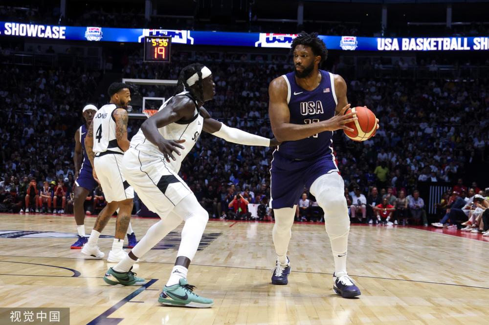 人同时登场 人同时登场